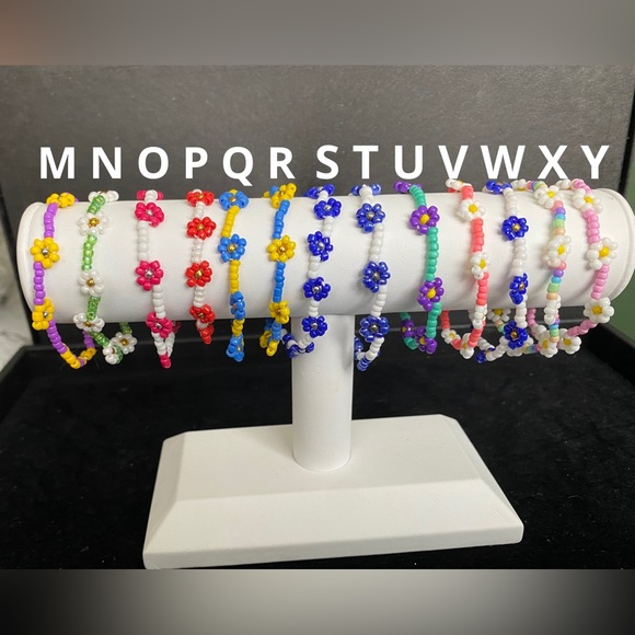 3 Flower Stretch Bracelets - Picture 10 of 10